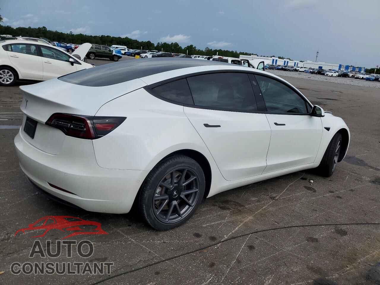 TESLA MODEL 3 2021 - 5YJ3E1EA0MF915346