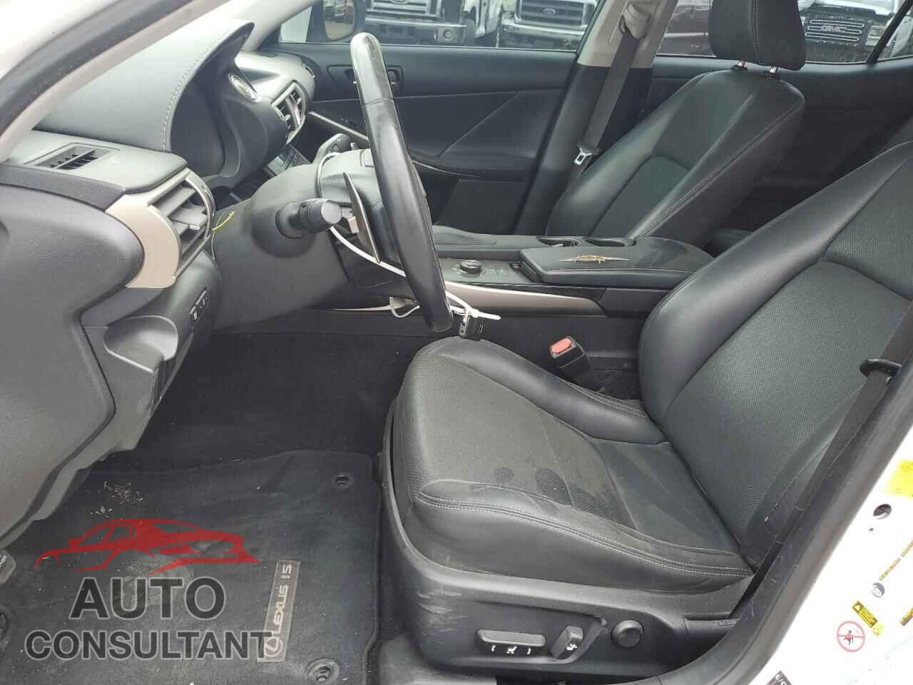 LEXUS IS 2014 - JTHBF1D29E5014027