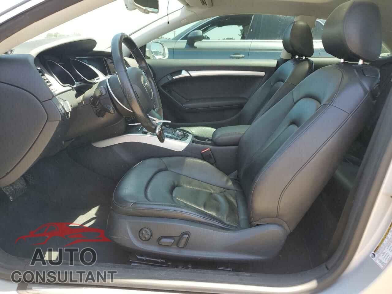 AUDI A5 2011 - WAULFAFR8BA084926