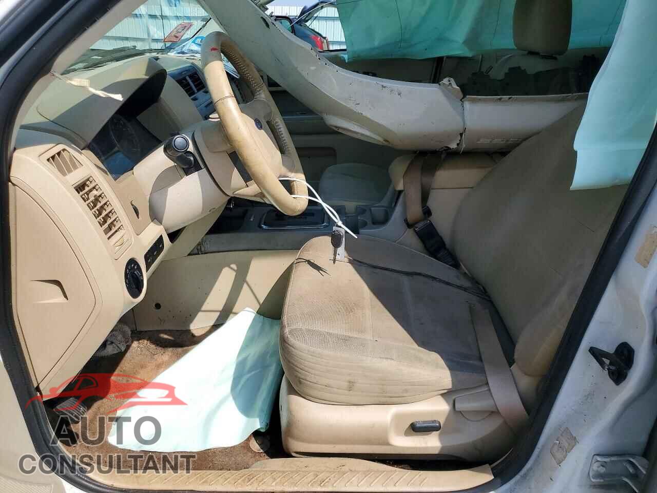 FORD ESCAPE 2011 - 1FMCU0D77BKB79357