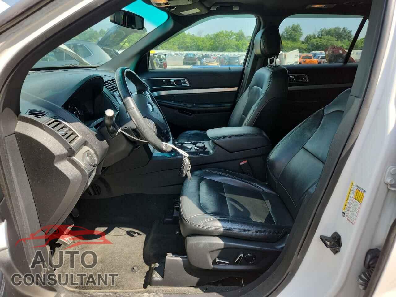 FORD EXPLORER 2017 - 1FM5K8D8XHGA72711