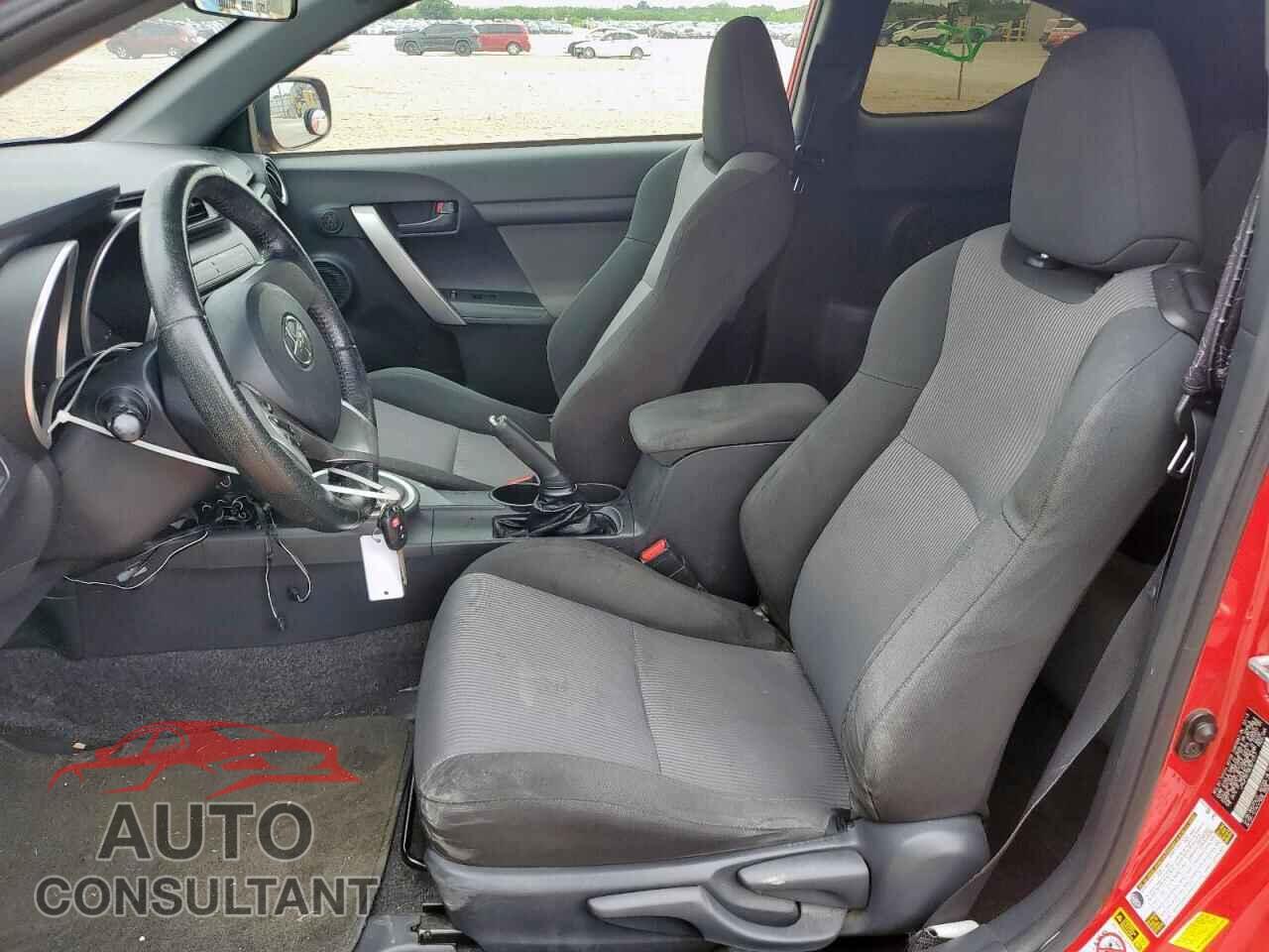 TOYOTA SCION 2014 - JTKJF5C76E3077317