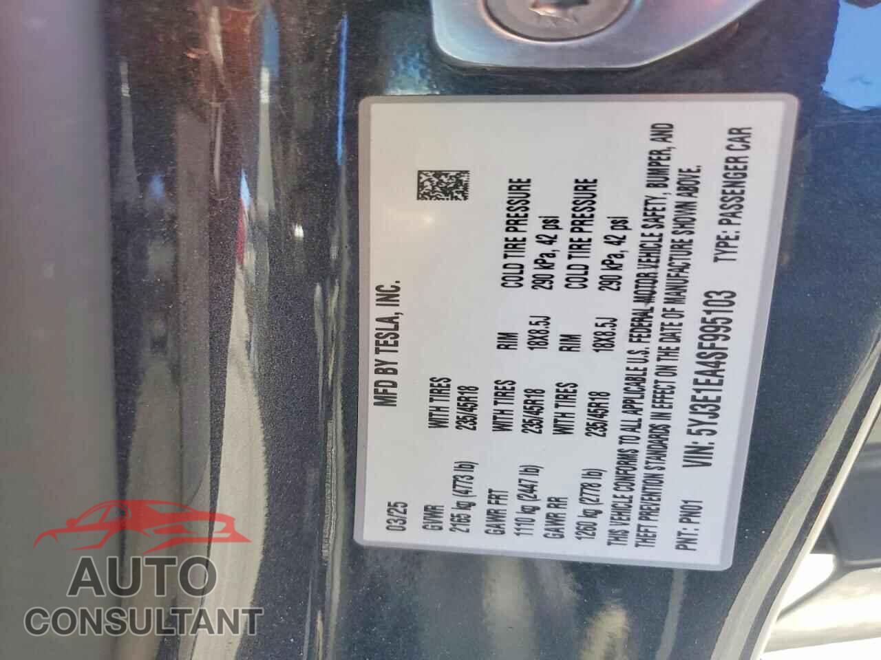 TESLA MODEL 3 2025 - 5YJ3E1EA4SF995103