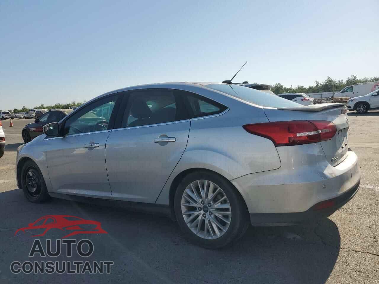 FORD FOCUS 2015 - 1FADP3J29FL269772