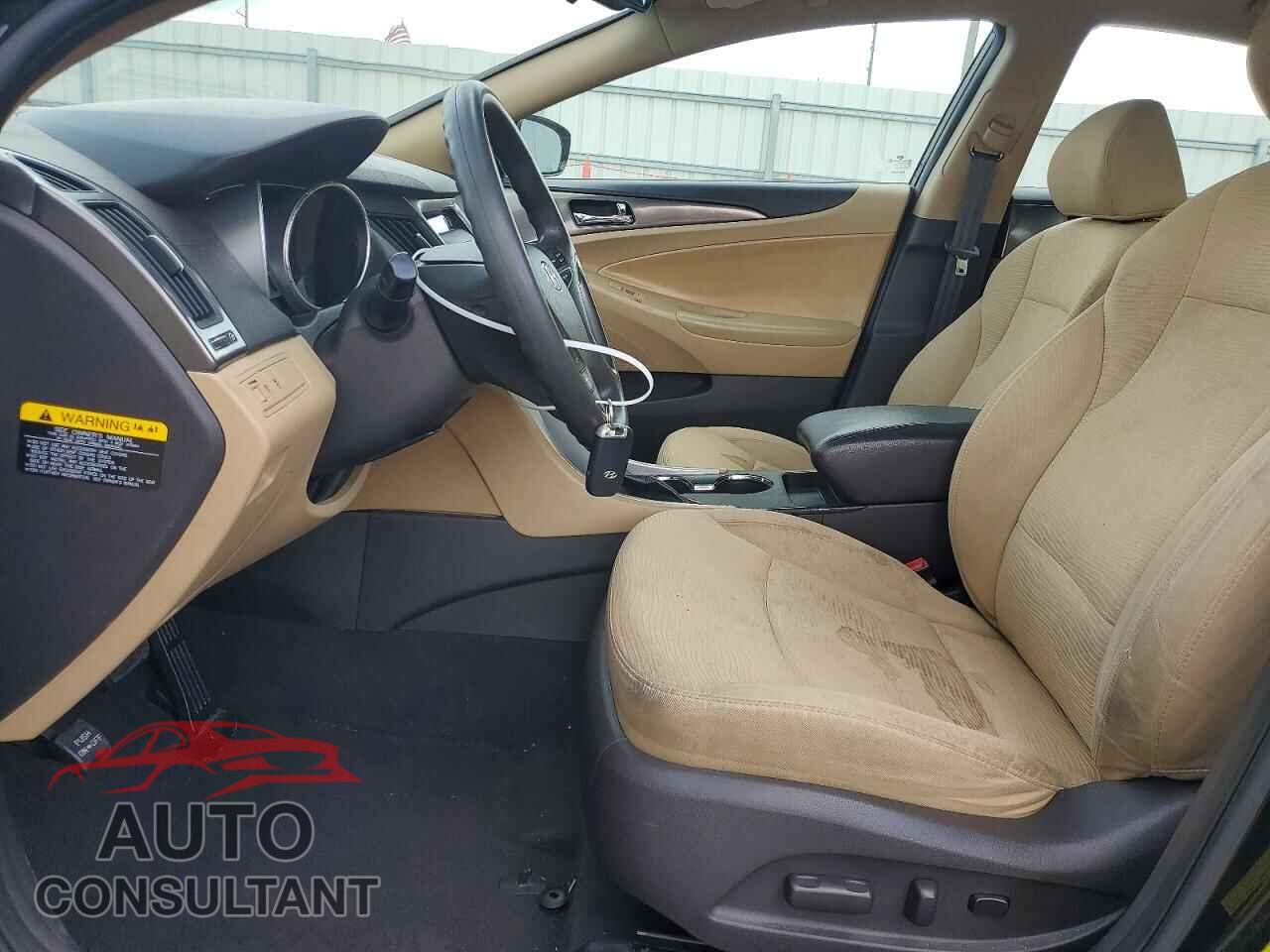 HYUNDAI SONATA 2012 - KMHEC4A48CA024725