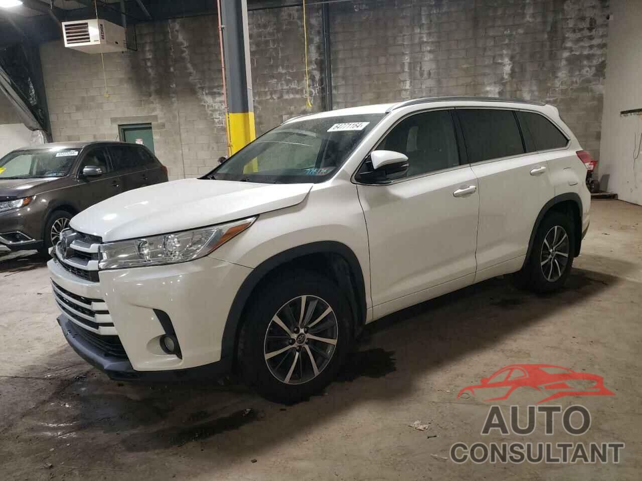 TOYOTA HIGHLANDER 2017 - 5TDJZRFH4HS360652