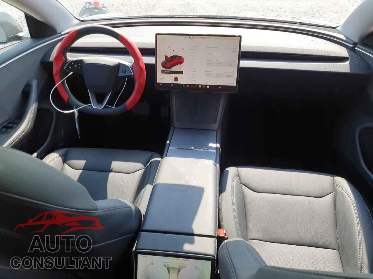 TESLA MODEL 3 2024 - 5YJ3E1EA2RF847557