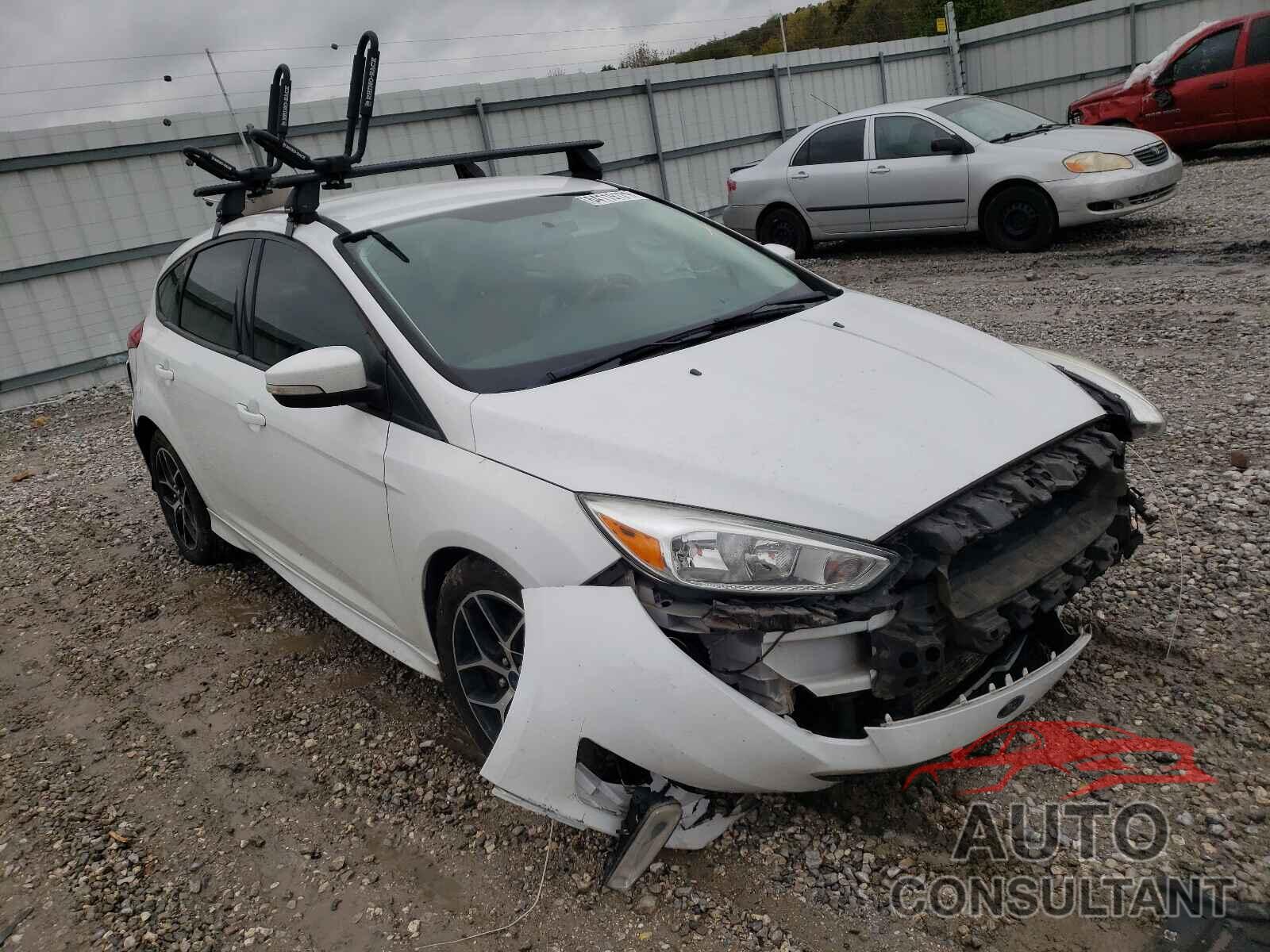 FORD FOCUS 2016 - 1FADP3K2XGL257890