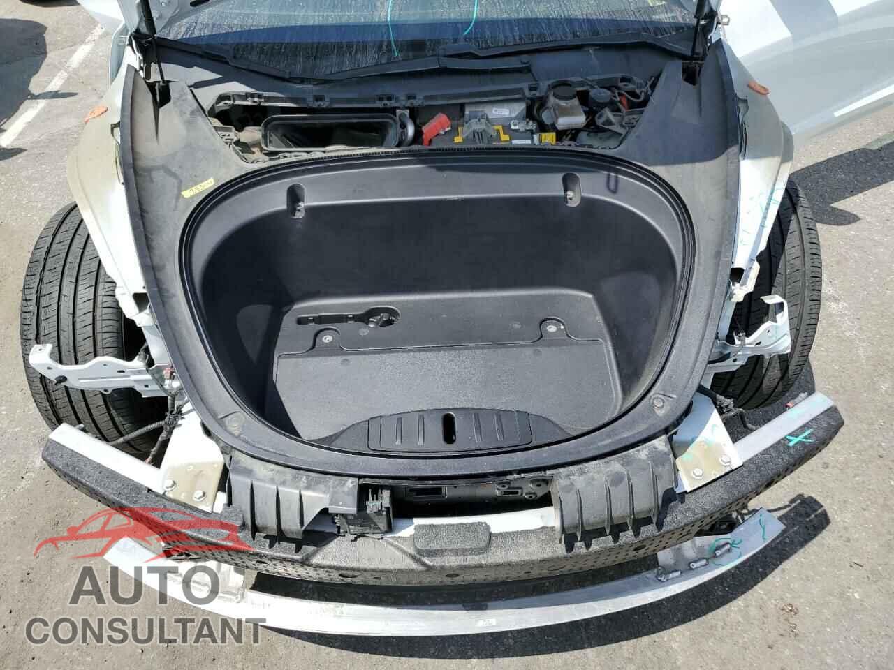 TESLA MODEL 3 2020 - 5YJ3E1EA7LF633106