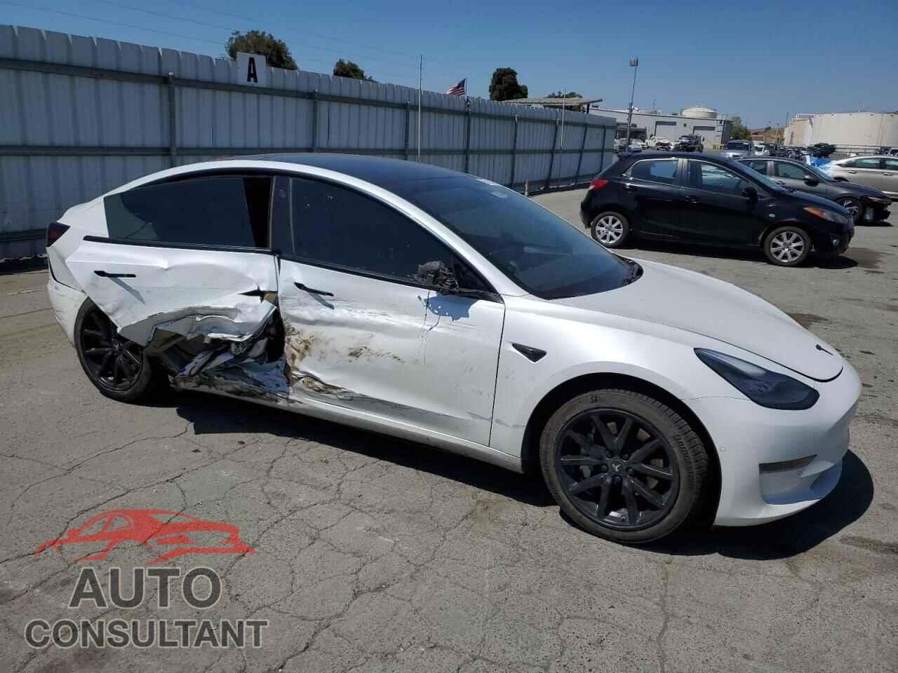 TESLA MODEL 3 2021 - 5YJ3E1EA7MF854755