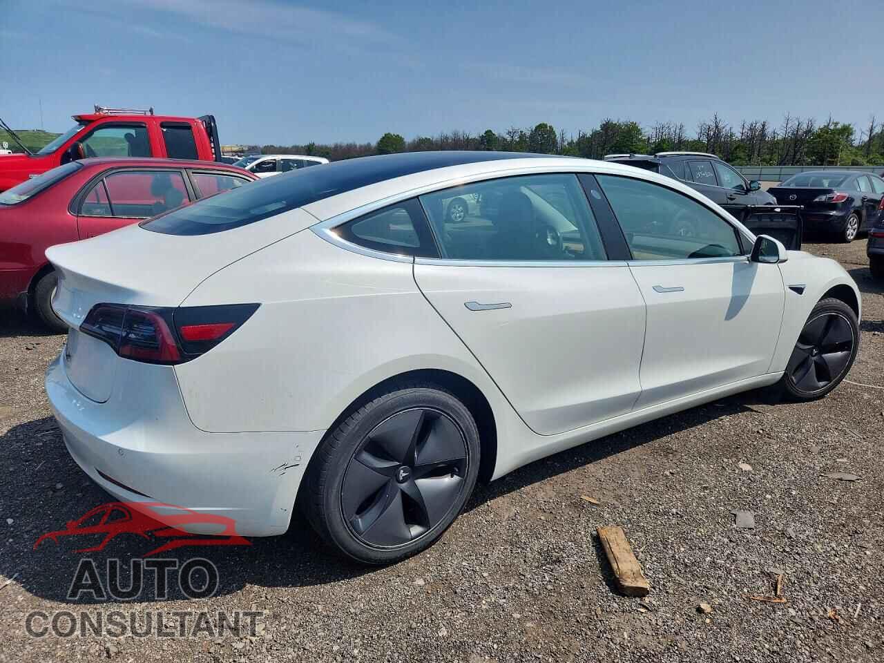 TESLA MODEL 3 2018 - 5YJ3E1EA6JF019712