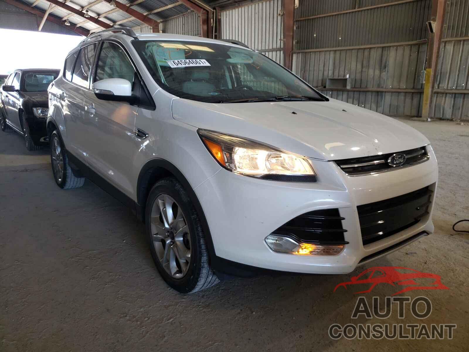 FORD ESCAPE 2016 - 1FMCU0J98GUA81052