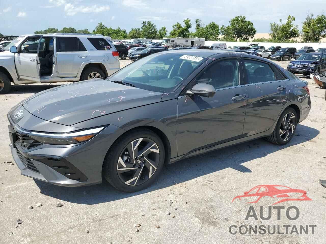 HYUNDAI ELANTRA 2024 - KMHLP4DG1RU833346