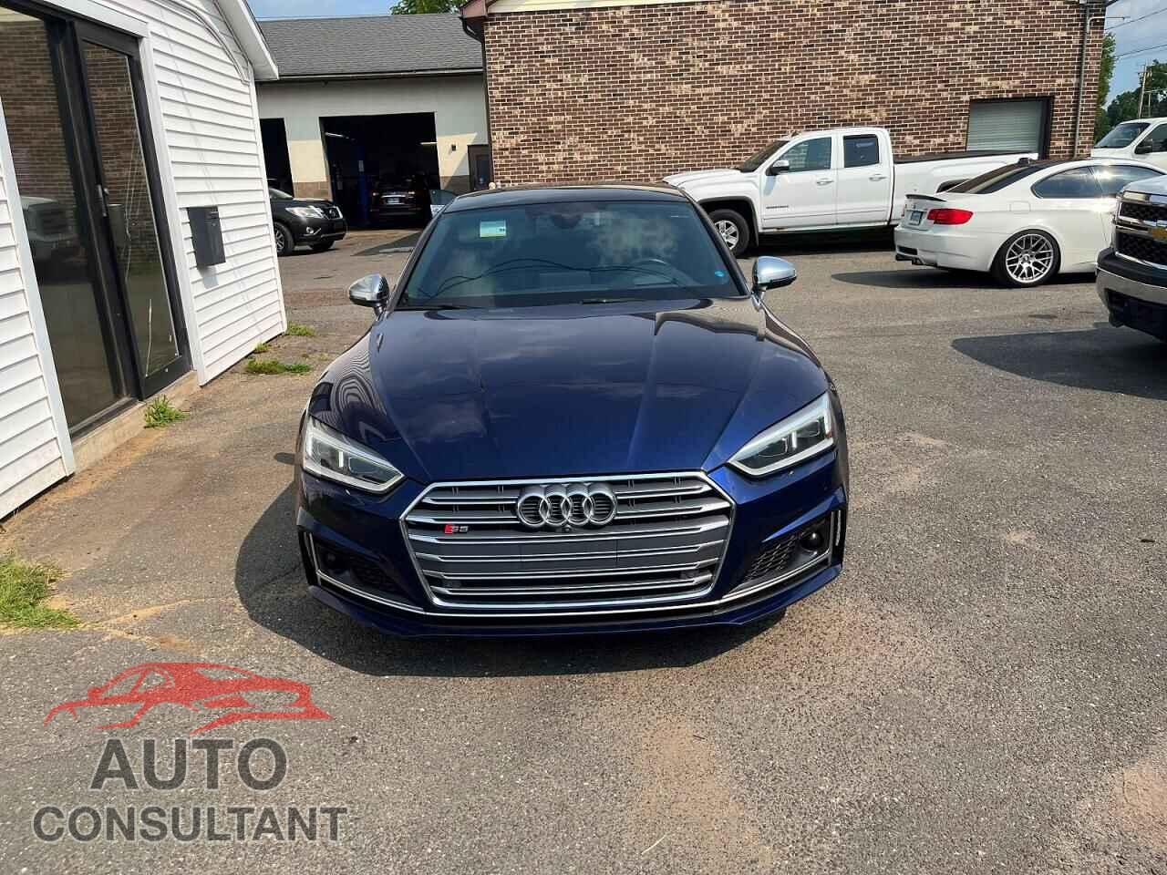 AUDI S5/RS5 2018 - WAUC4CF55JA011381