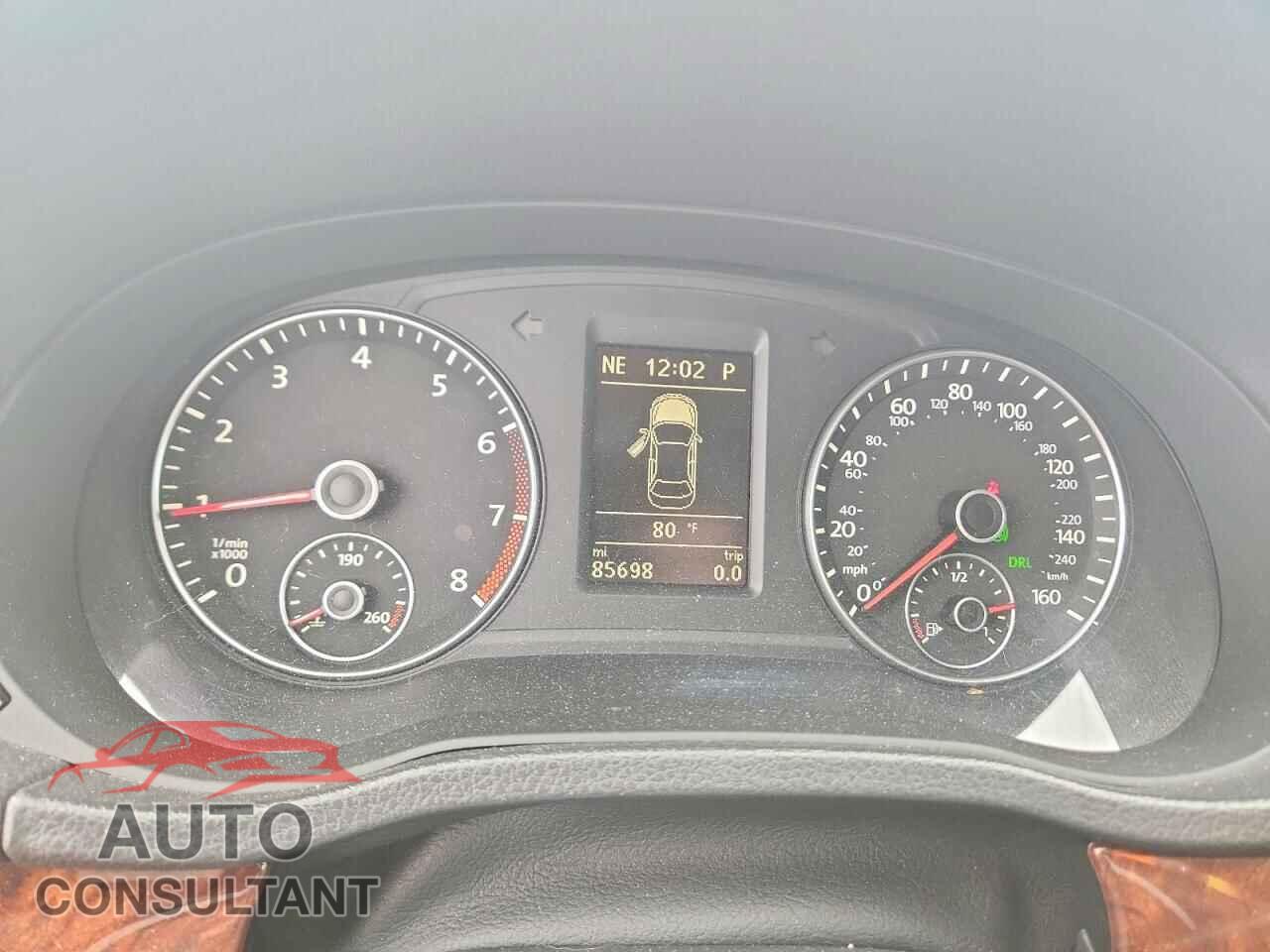 VOLKSWAGEN PASSAT 2013 - 1VWCH7A31DC021237