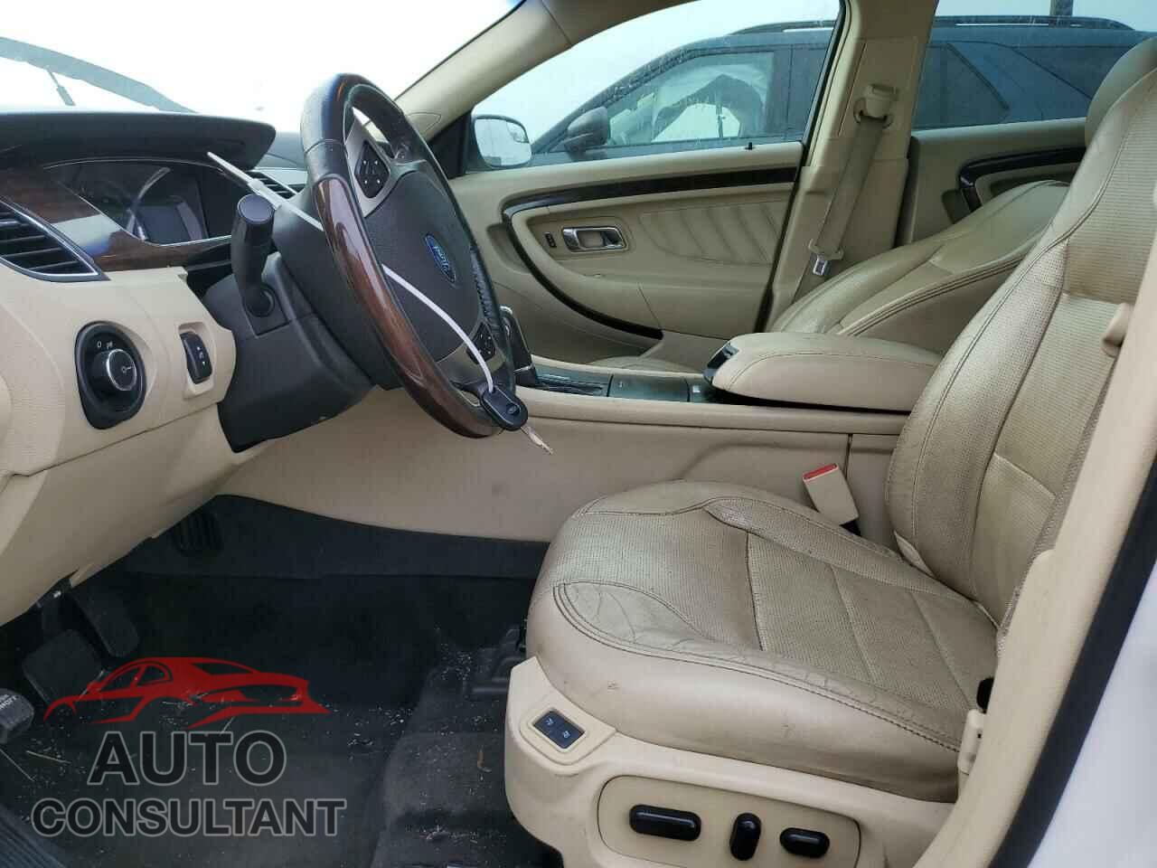 FORD TAURUS 2013 - 1FAHP2F82DG152050