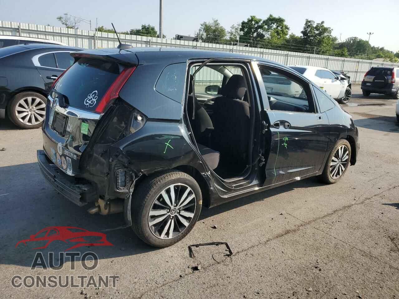 HONDA FIT 2018 - 3HGGK5H82JM732789