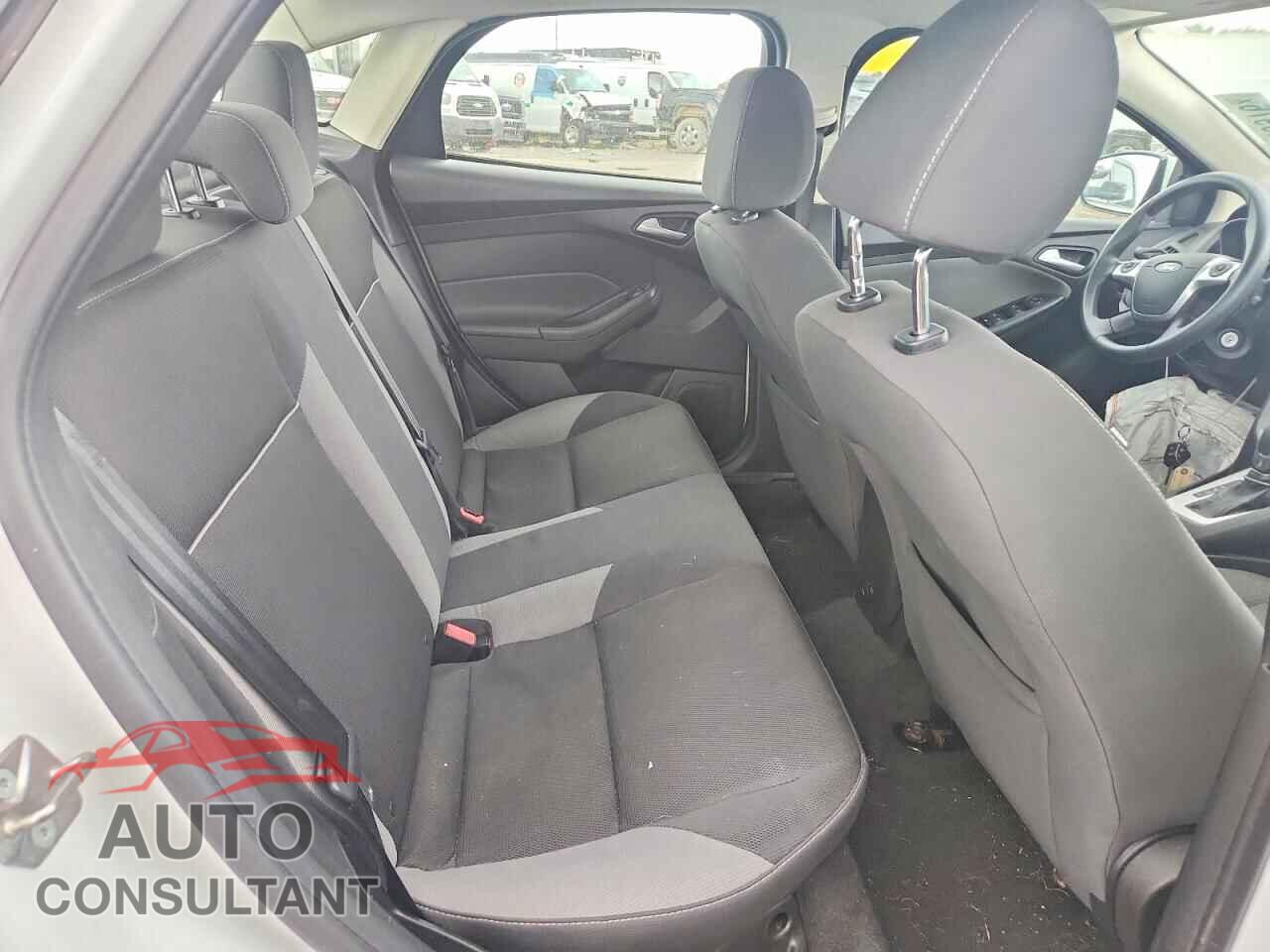 FORD FOCUS 2014 - 1FADP3F24EL344417