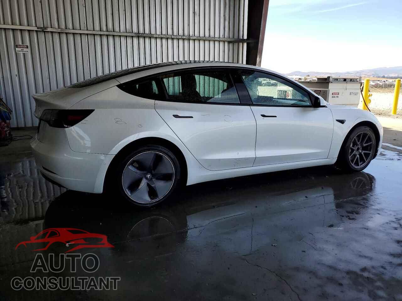 TESLA MODEL 3 2022 - 5YJ3E1EA5NF290914