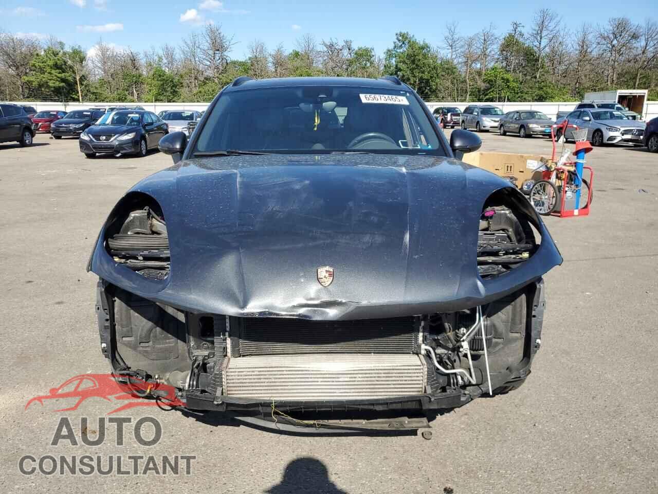 PORSCHE MACAN 2018 - WP1AA2A52JLB05869