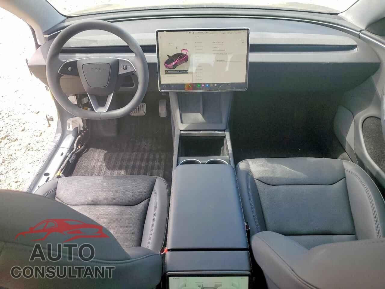 TESLA MODEL 3 2025 - 5YJ3E1EA5SF953555