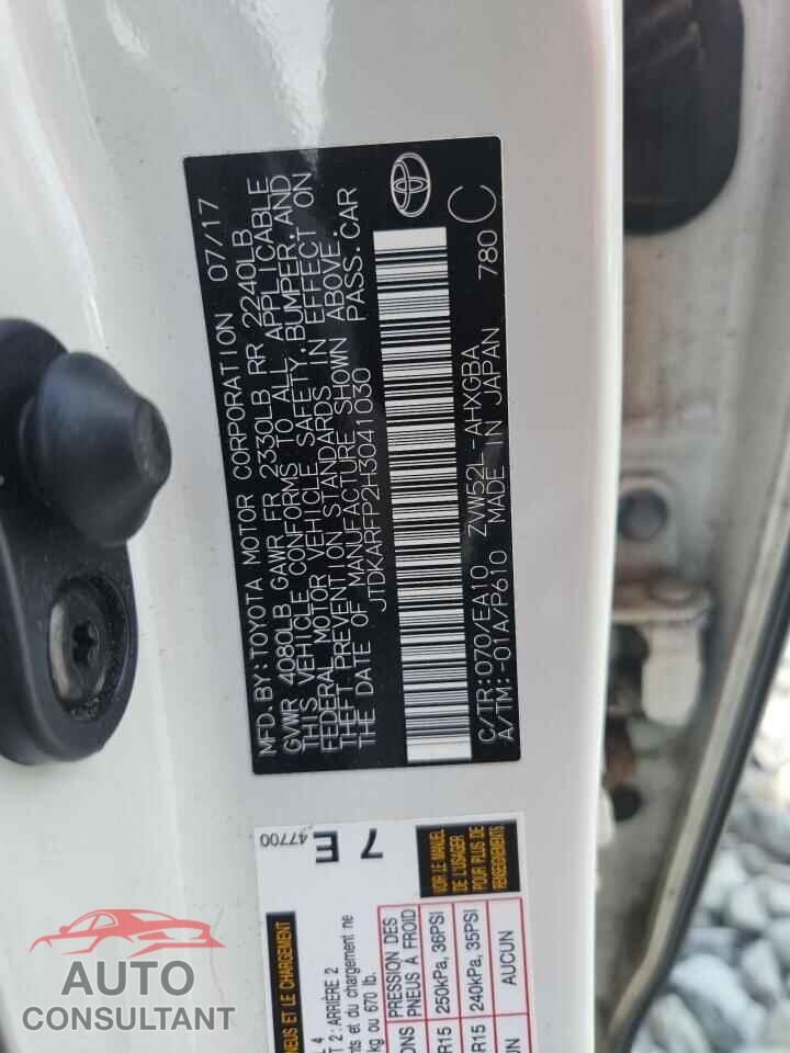 TOYOTA PRIUS 2017 - JTDKARFP2H3041030