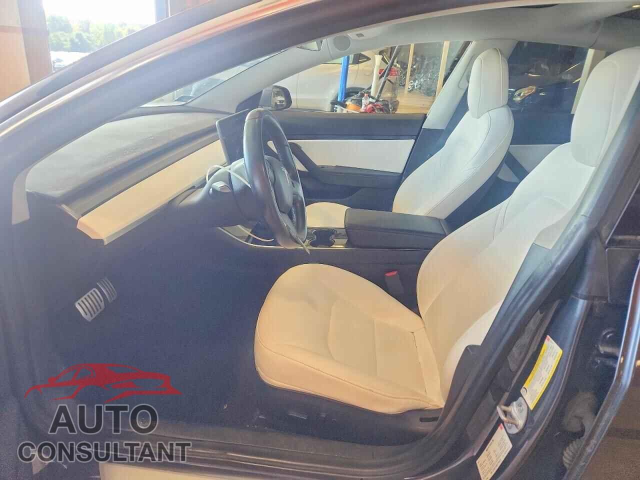 TESLA MODEL 3 2018 - 5YJ3E1EB2JF184410
