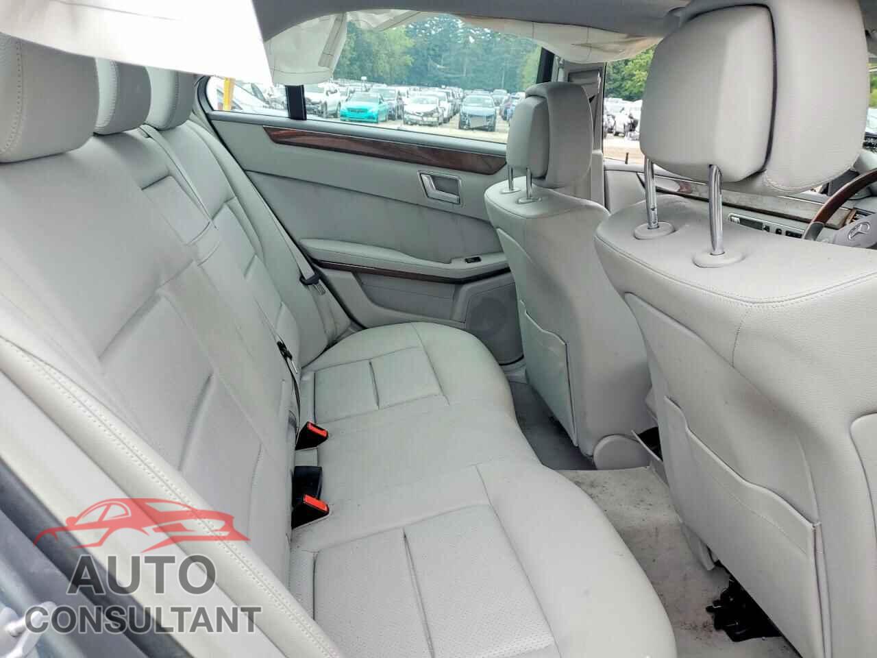MERCEDES-BENZ E-CLASS 2012 - WDDHF5KB7CA532749