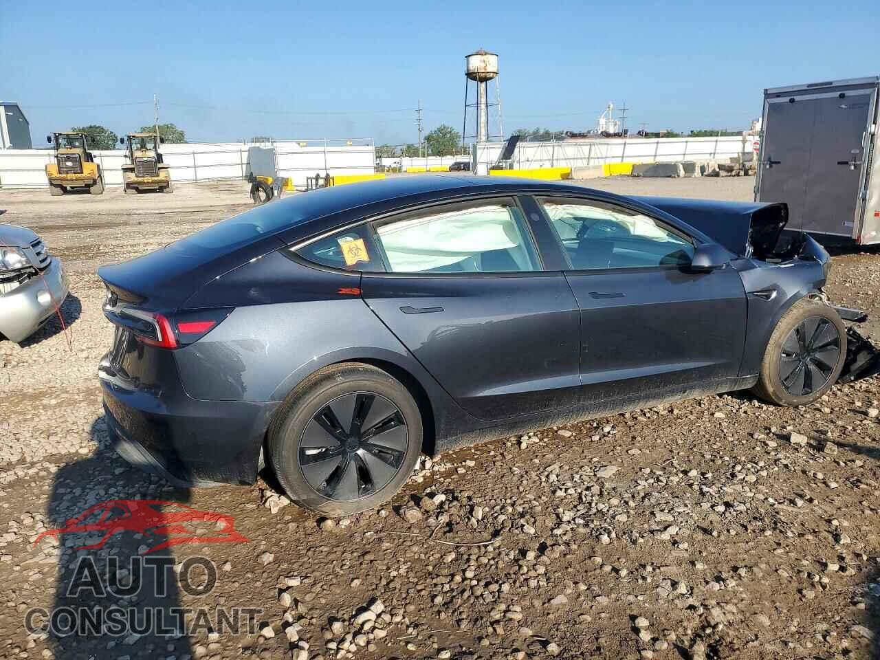 TESLA MODEL 3 2025 - 5YJ3E1EA3SF040468