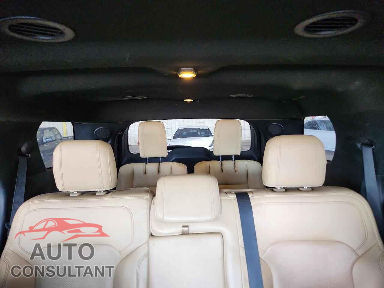 FORD EXPLORER 2017 - 1FM5K7F85HGD04476