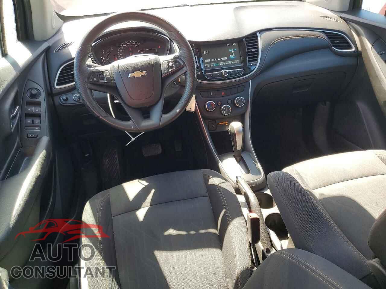 CHEVROLET TRAX 2017 - 3GNCJLSB3HL189758