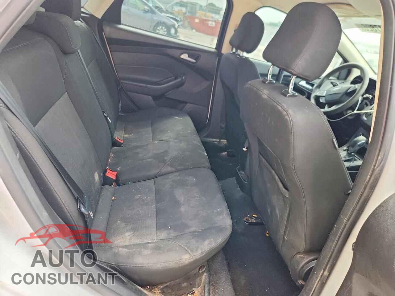 FORD FOCUS 2017 - 1FADP3K2XHL214622