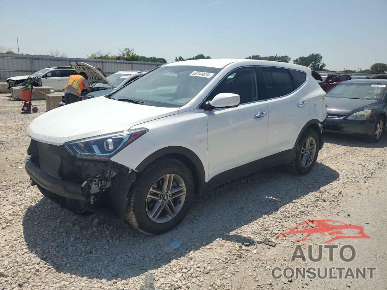 HYUNDAI SANTA FE 2018 - 5NMZTDLB0JH072174