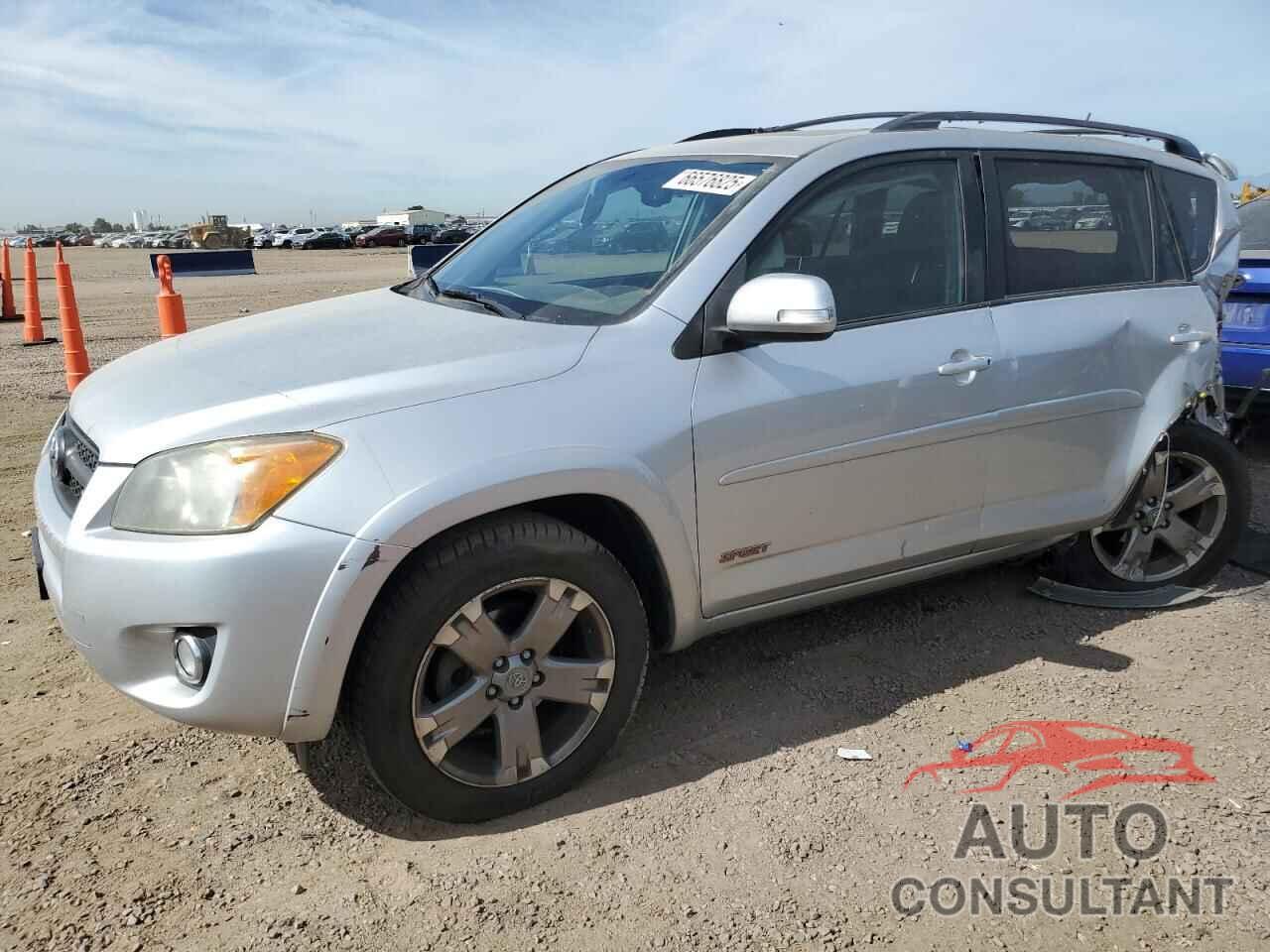TOYOTA RAV4 2011 - JTMRK4DV6B5101905
