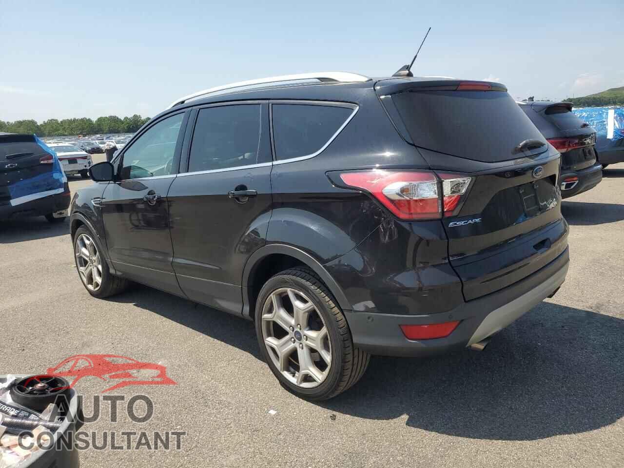 FORD ESCAPE 2018 - 1FMCU9J97JUB94406