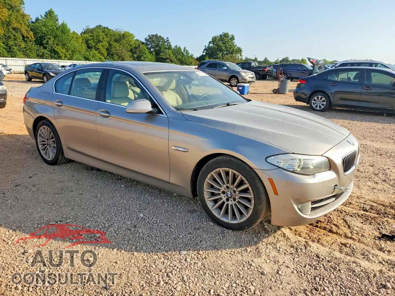BMW 5 SERIES 2013 - WBAFR7C58DC822014