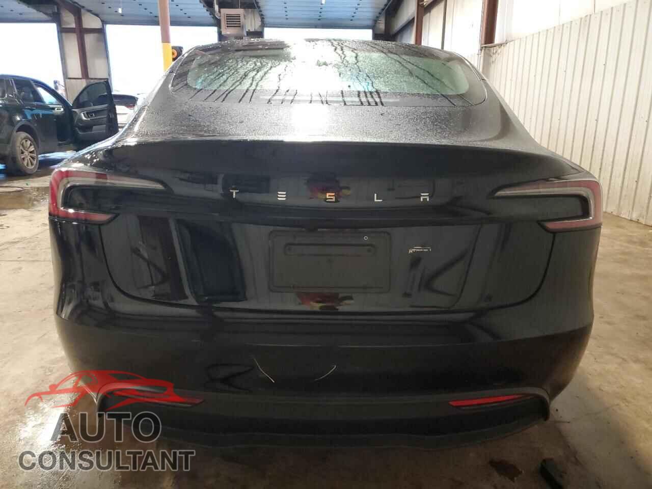 TESLA MODEL 3 2024 - 5YJ3E1EA8RF731232