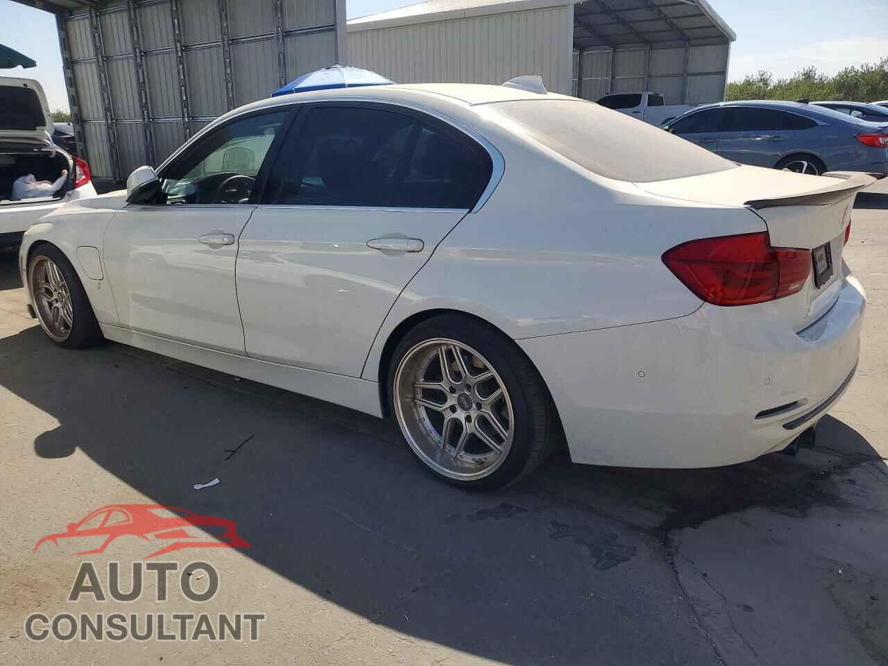 BMW 3 SERIES 2017 - WBA8E1C59HK479887