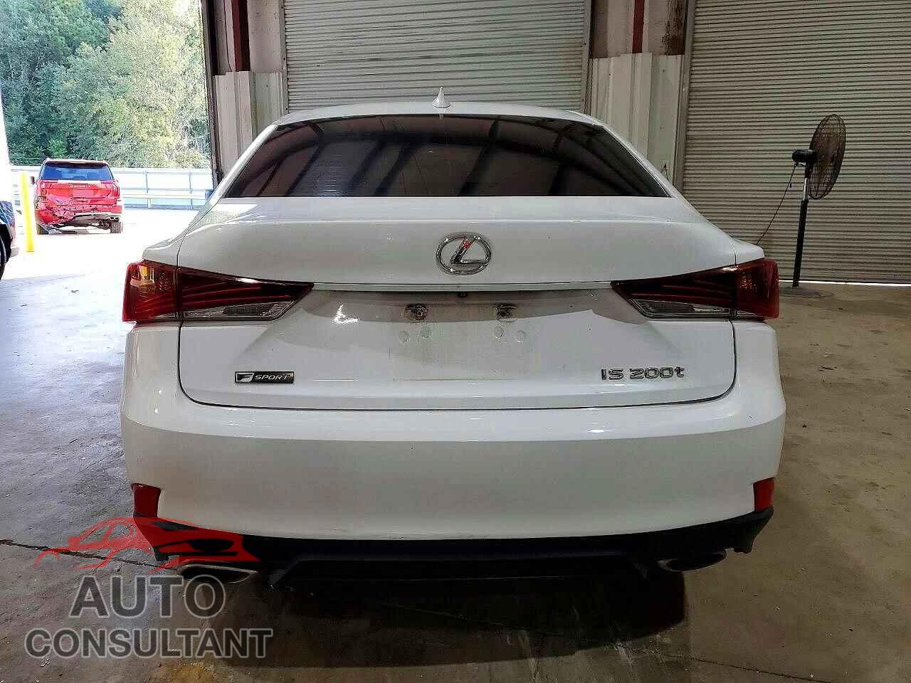 LEXUS IS 2017 - JTHBA1D23H5054560