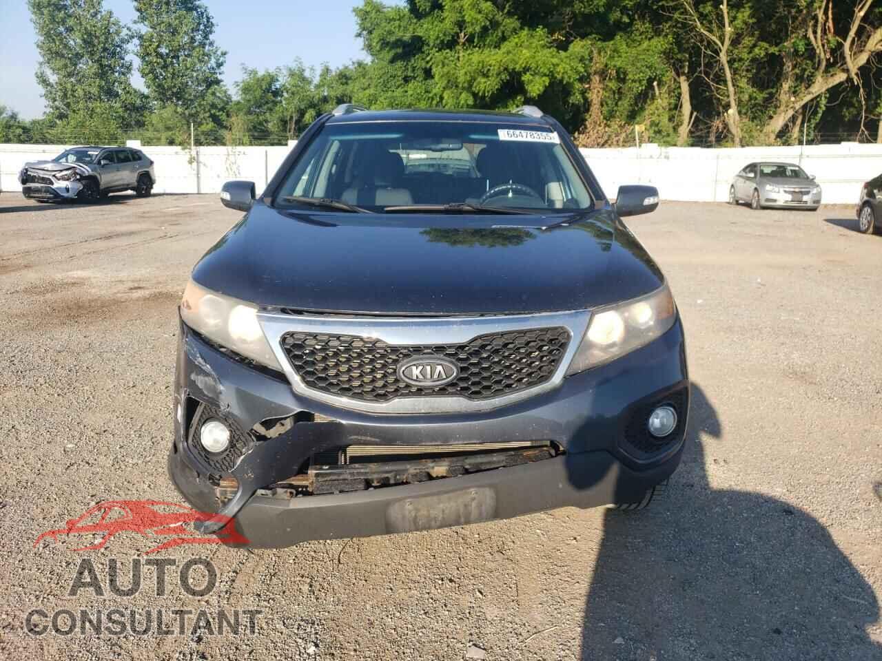 KIA SORENTO 2012 - 5XYKTDA20CG199105