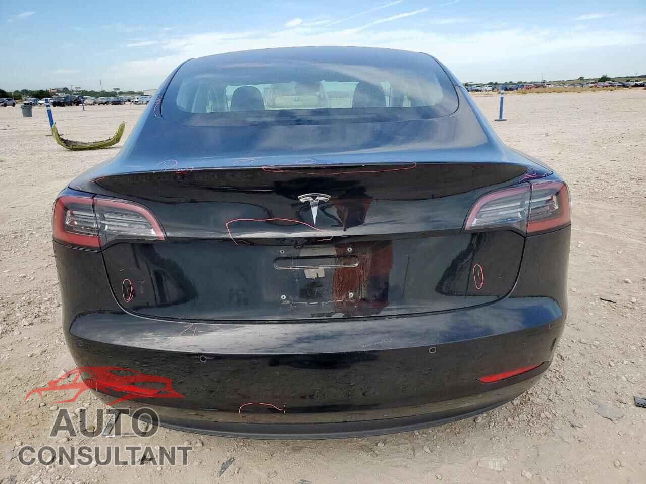 TESLA MODEL 3 2018 - 5YJ3E1EA4JF056905