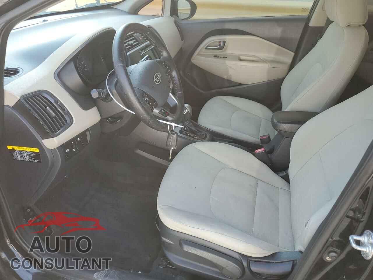 KIA RIO 2013 - KNADN4A38D6130983