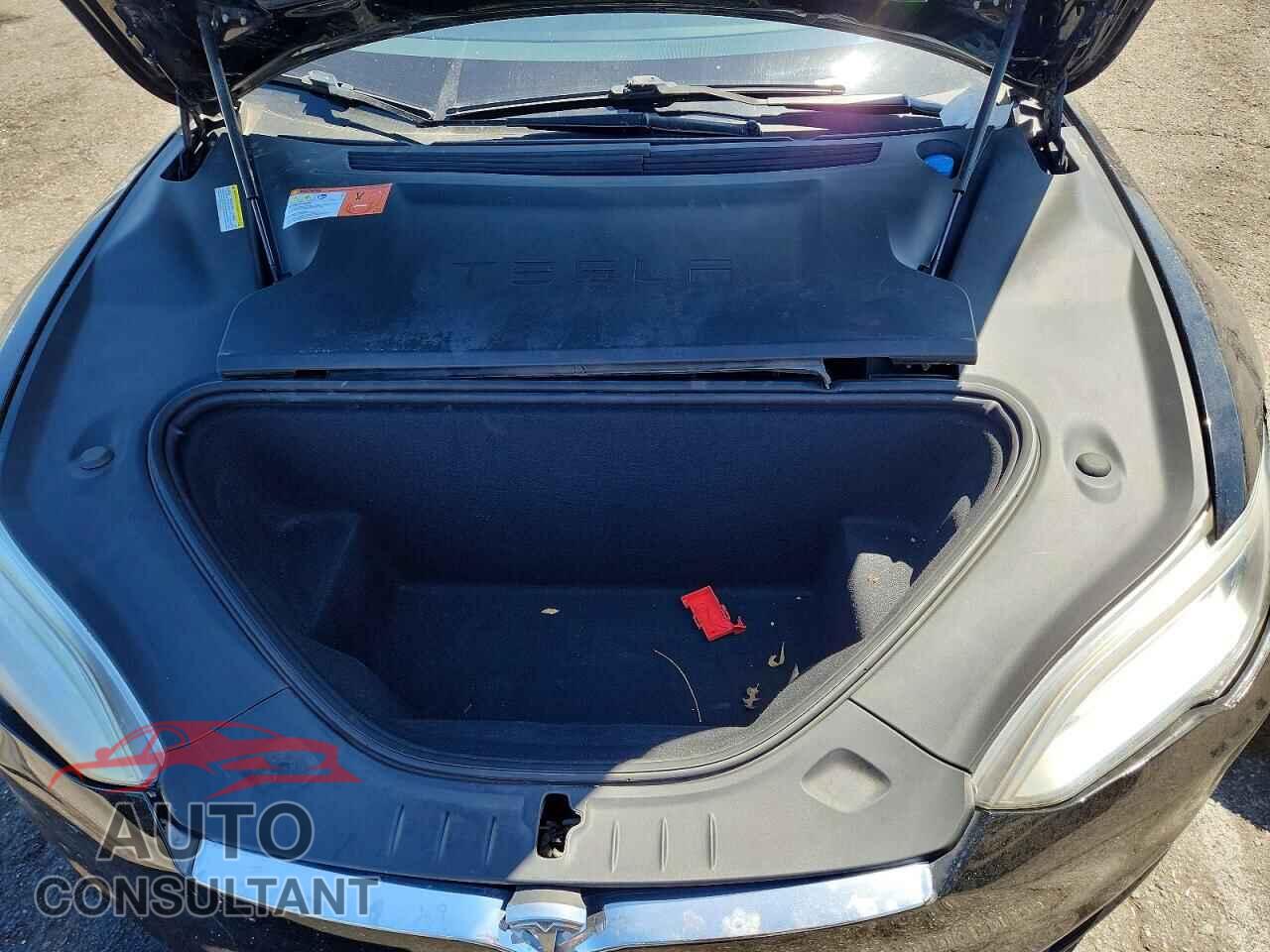 TESLA MODEL S 2017 - 5YJSA1E22HF180570