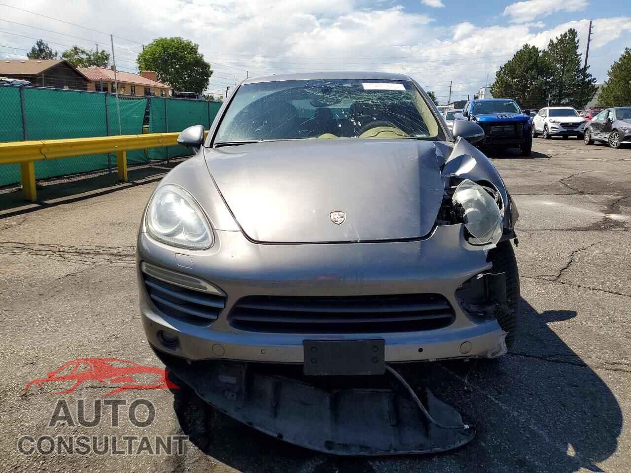 PORSCHE CAYENNE 2012 - WP1AA2A2XCLA08931