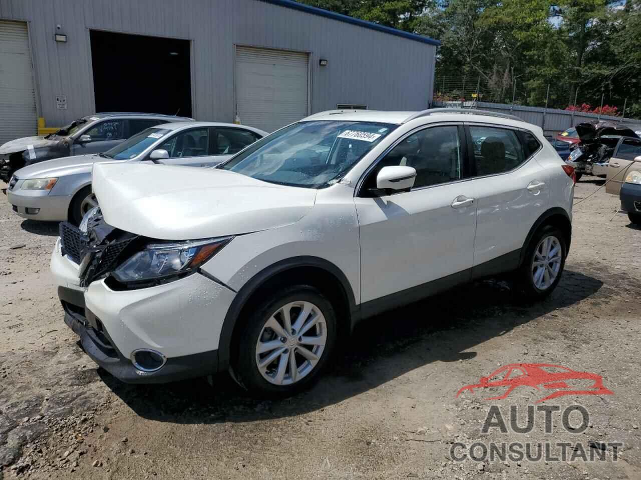 NISSAN ROGUE 2018 - JN1BJ1CP4JW196868