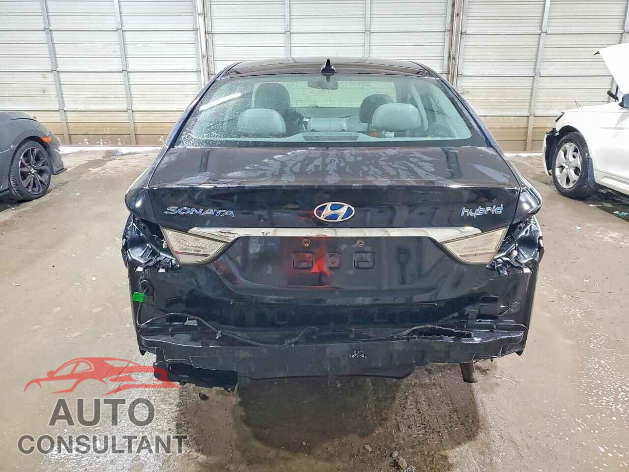 HYUNDAI SONATA 2012 - KMHEC4A45CA041188