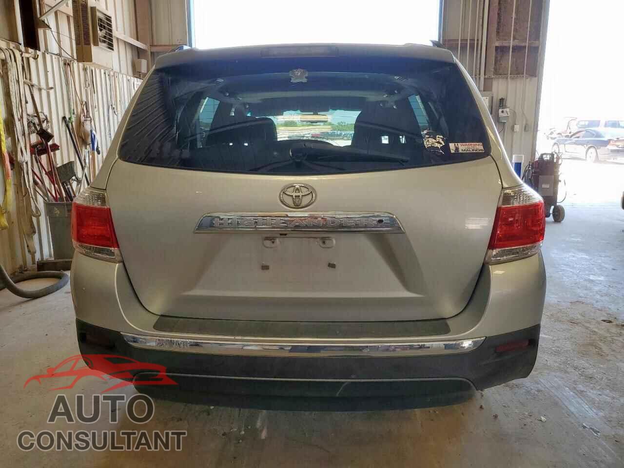 TOYOTA HIGHLANDER 2012 - 5TDYK3EH5CS084041