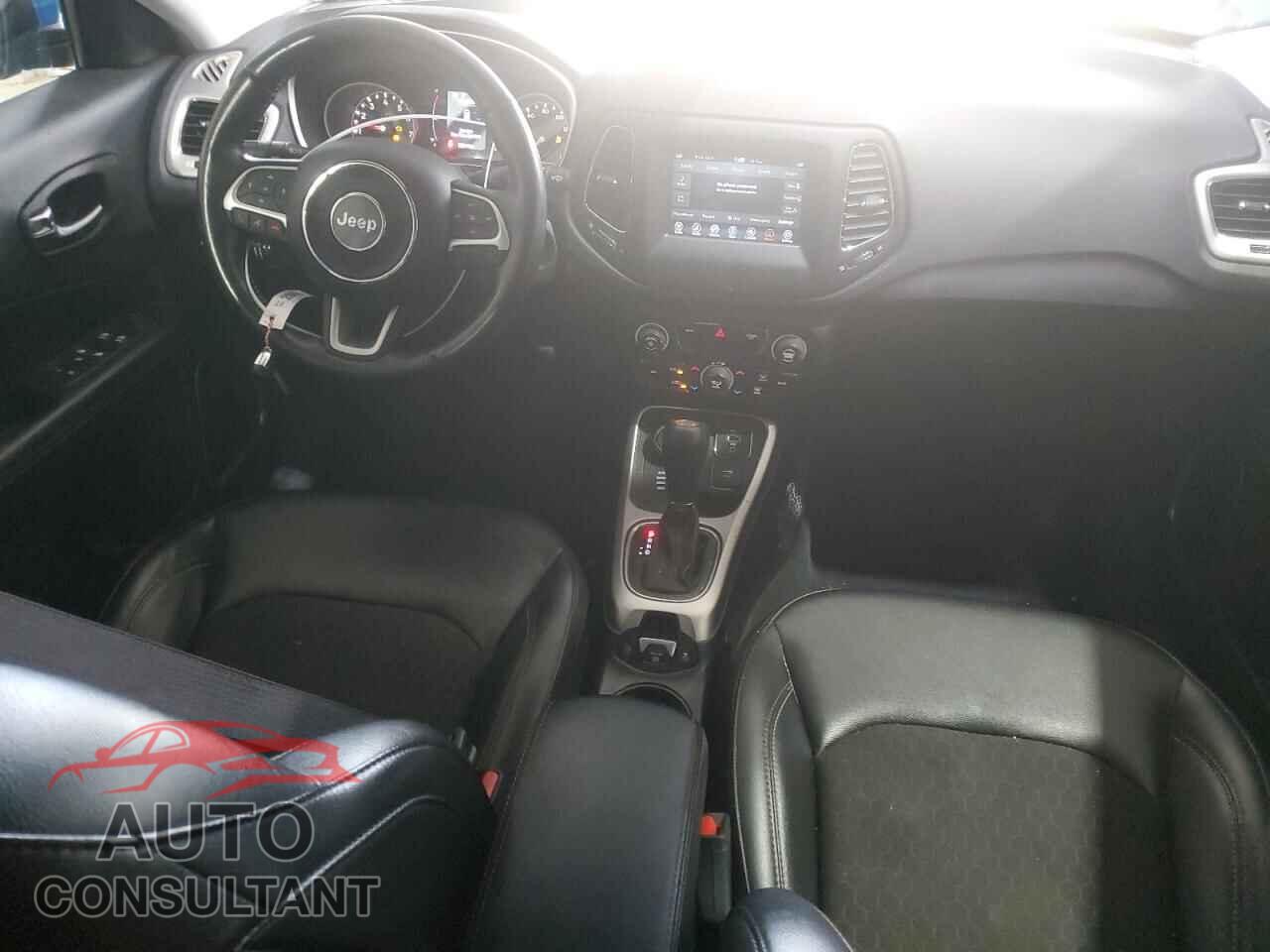 JEEP COMPASS 2020 - 3C4NJDBB6LT104279
