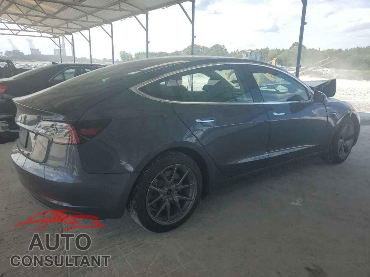 TESLA MODEL 3 2019 - 5YJ3E1EA0KF307582