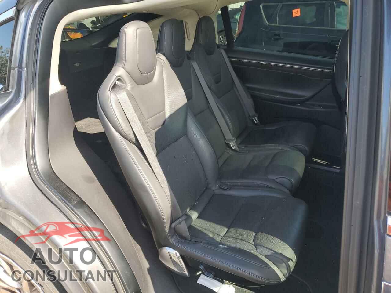 TESLA MODEL X 2016 - 5YJXCAE48GF003635